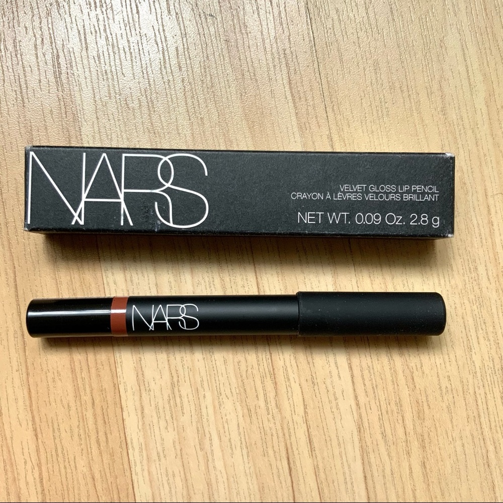 NARS velvet gloss lip pencil in More